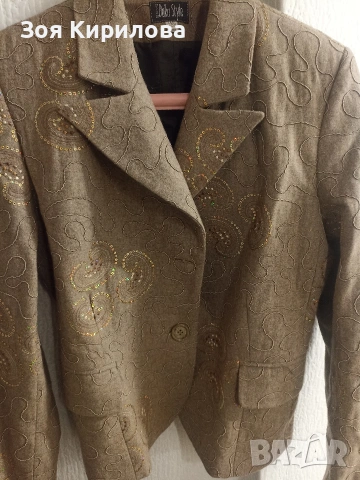 Официално сако на Dika