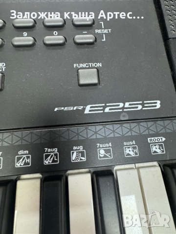 Синтезатор Yamaha PSR-E253, снимка 4 - Синтезатори - 44712349