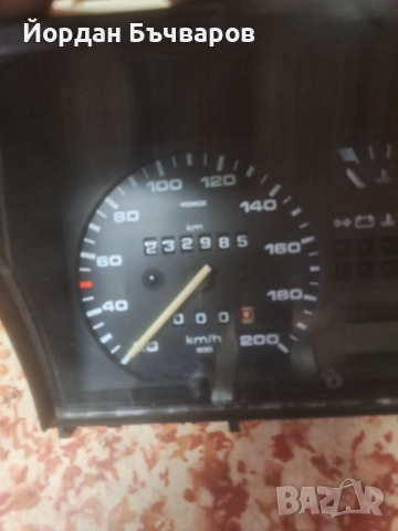1буксов скоростомер-километраж със обортомер до 200 за VW Golf & Jetta Mk2, снимка 2 - Части - 52577175