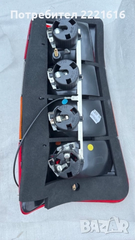 Volvo 245 чисто нов десен оригинален стоп, снимка 3 - Аксесоари и консумативи - 51860397