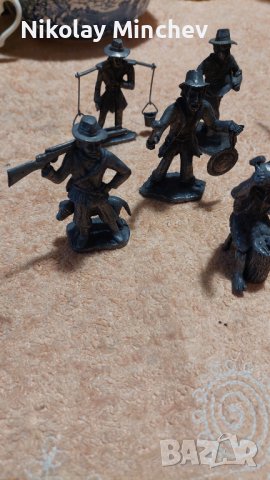 Колекция калаени фигури" Стари занаяти "