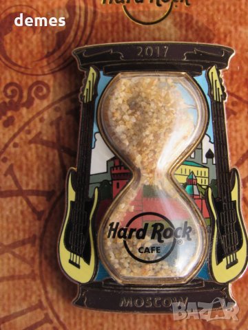 Оригинална метална значка Hard Rock Cafe Москва, Русия,рядка, снимка 5 - Други ценни предмети - 35272266