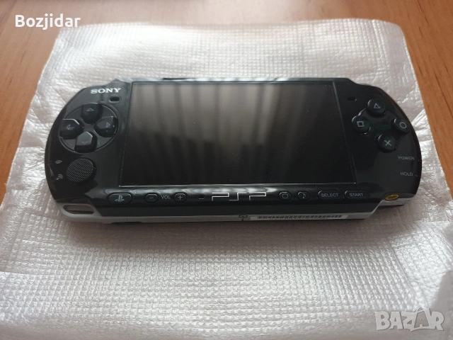 Sony PSP-3004 (Piano Black), снимка 3 - PlayStation конзоли - 53020592