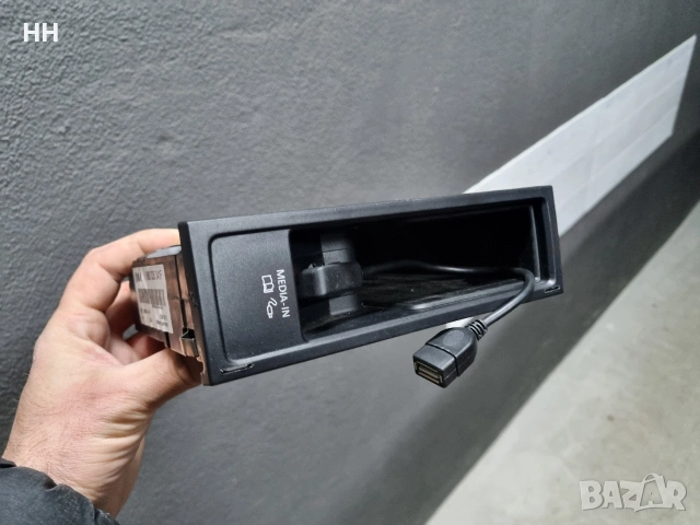 Media In/ USB за VW