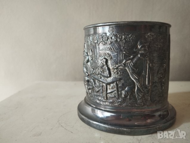 метален стакан арт деко, снимка 2 - Антикварни и старинни предмети - 42699854