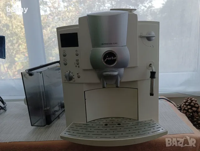 Кафемашина Jura Impressa E40, снимка 2 - Кафемашини - 55779576