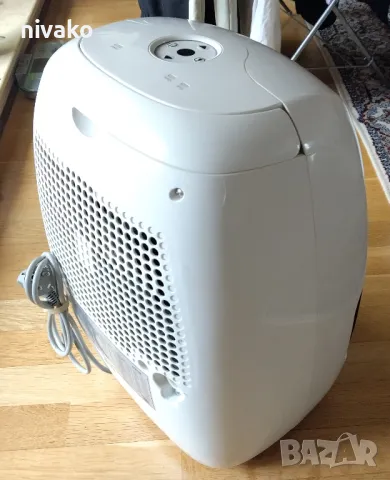 Продавам влагоабсорбатор/влагоуловител Tarrington House AD3020, 20л на 24 часа , снимка 11 - Влагоабсорбатори и влагоуловители - 48549287