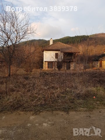 Продавам къща в село Гумощник, снимка 11 - Къщи - 42165278