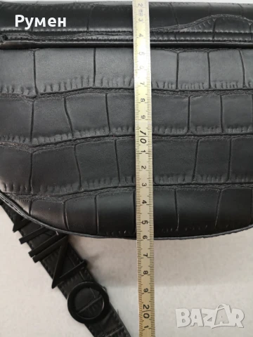 Valentino Bags черна чанта, снимка 11 - Чанти - 51059974