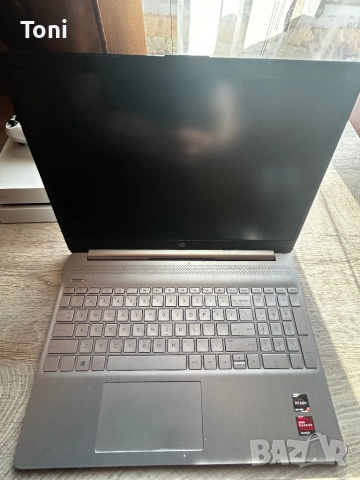 HP 15s Ryzen 5 / 8GB RAM / 512GB SSD / 15.6” Full HD