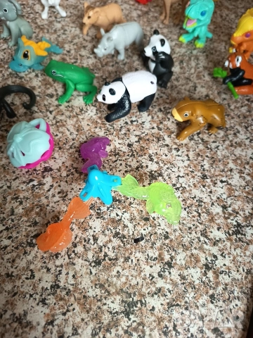 Играчки от шоколадови яйца , снимка 4 - Игри и пъзели - 53565295