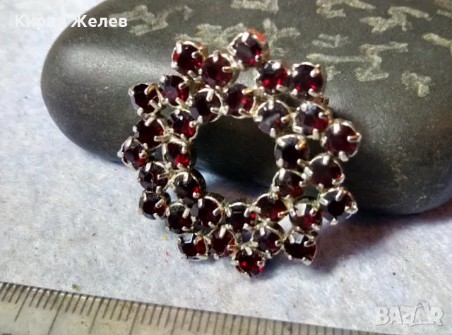 ИЗУМИТЕЛНО КРАСИВА СКЪПОЦЕННА АЖУРНА ВИНТИДЖ АРТ БРОШКА с РЯДЪК ТЪМНОЧЕРВЕН ГРАНАТ 45666, снимка 8 - Други - 48734092