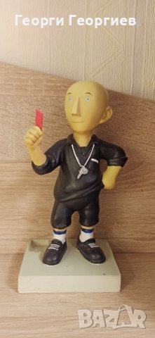 Статуетка Пиерлуиджи Колина, футболен съдия