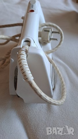 Парна ютия Rowenta 