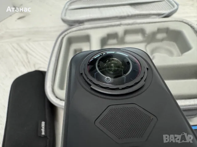 Insta360 X5 Essential Kit 360° 8K + аксесоари (Гаранция до 14/11/2027), снимка 4 - Камери - 55796304