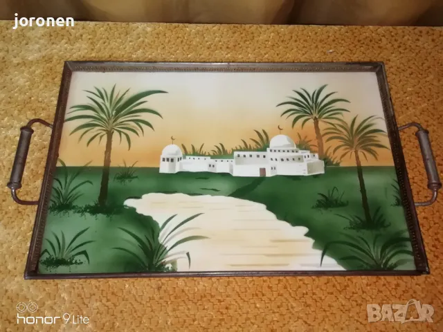 Старинен поднос