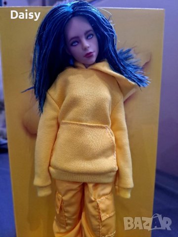 Фигурка Били Айлиш / Billie Eilish , снимка 5 - Колекции - 40477151
