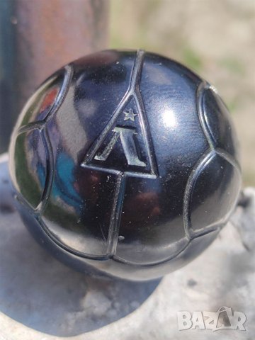 Продавам Левски сувенир, топка , острилка , снимка 2 - Други ценни предмети - 41895935