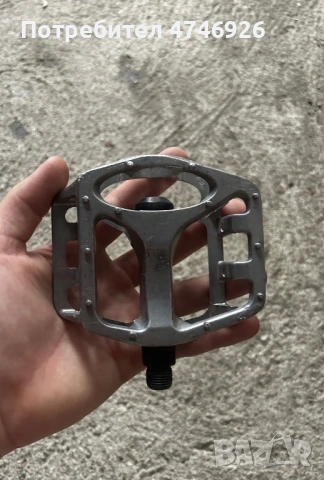 Метални педали за велосипед