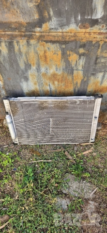 Радиатор за nissan 370Z