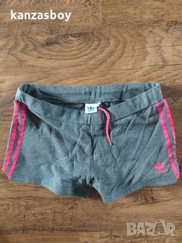 adidas - страхотни дамски панталонки, снимка 4 - Къси панталони и бермуди - 34198997