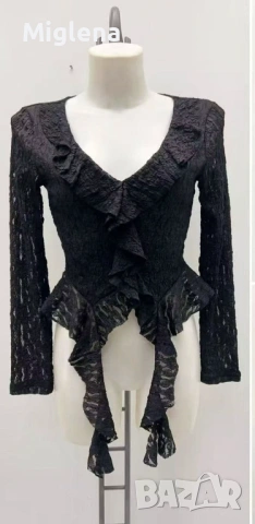 Дамска блуза от дантела , снимка 2 - Блузи с дълъг ръкав и пуловери - 53485975