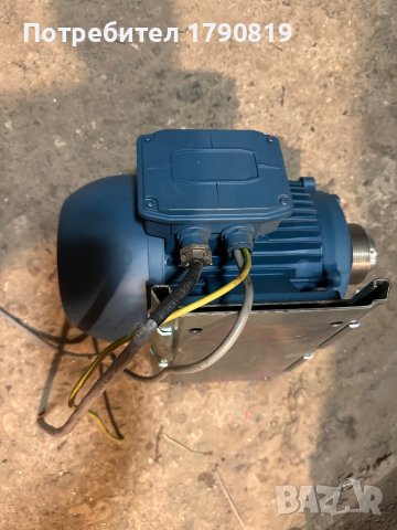 Продавам ел. Двигател Lafert Italy 1.5 kW 1410об./Мин., снимка 3 - Електродвигатели - 41424837