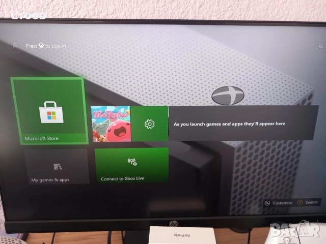 Продавам Xbox One S - All-digital Edition - 1 TБ (САМО КОНЗОЛА), снимка 4 - Xbox конзоли - 53562240