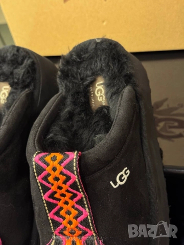 пантофи UGG, снимка 6 - Пантофи - 52014007