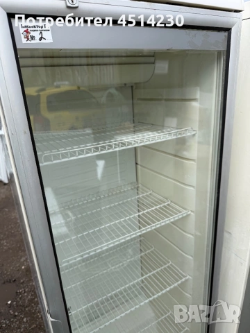 Хладилна витрина с една стъклена врата – 165×60 см, отлично състояние, снимка 2 - Витрини - 53751044