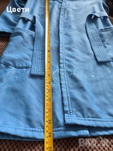 Детски халат Декатлон 152см., снимка 5 - Хавлии и халати - 53224166