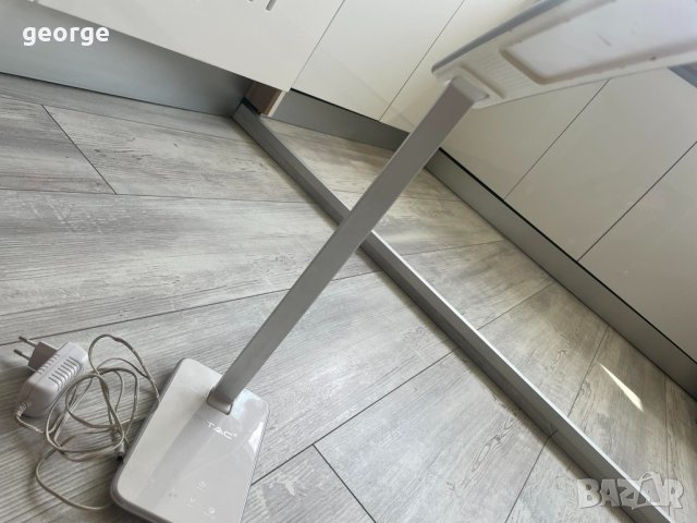 Настолна Лампа 3 в 1 SKU 7033 VT-1010 V-TAC - 10W LED, снимка 3 - Настолни лампи - 42125411