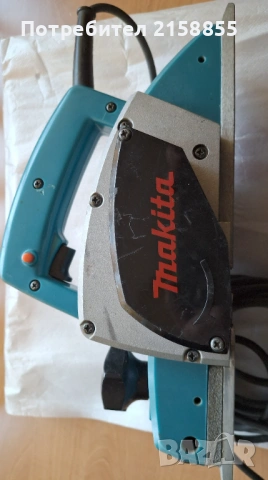 Оберфреза Black & Decker KW900E и ел. ренде Makita, снимка 5 - Други инструменти - 53452852