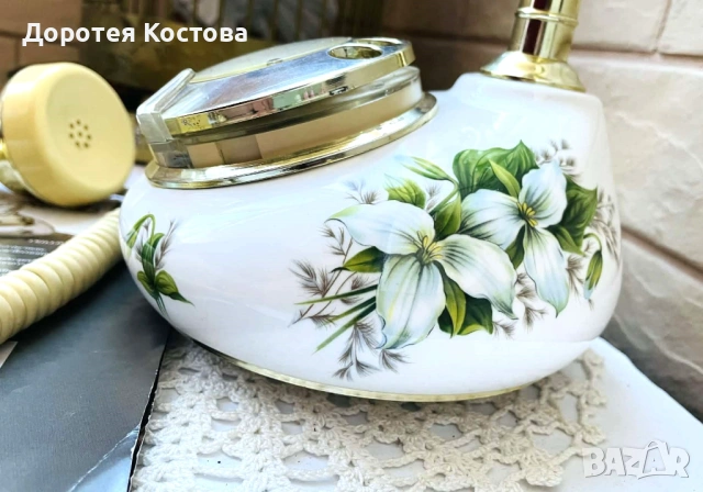 ROYAL ALBERT красив телефон от костен порцелан от Англия, снимка 2 - Антикварни и старинни предмети - 53806876