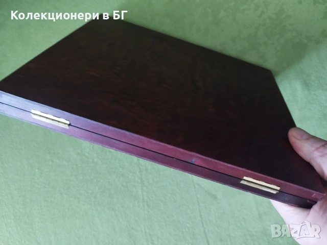 ДЪРВЕНА КУТИЯ ЗА СЪХРАНЕНИЕ НА МОНЕТИ /виж описанието/, снимка 5 - Нумизматика и бонистика - 53574232
