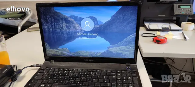 Лаптоп Samsung 300E