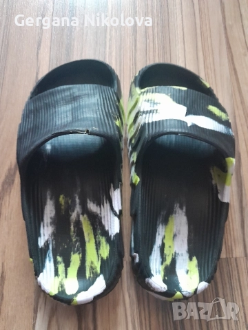 Детски чехли 31 и 32 номер, снимка 5 - Детски джапанки - 51760680