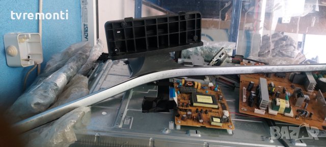 телевизор SAMSUNG модел UE50MU6172U оригинална стойка