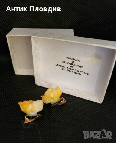 Винтидж обеци с цветя – ръчна изработка от Англия, снимка 3 - Антикварни и старинни предмети - 53719834