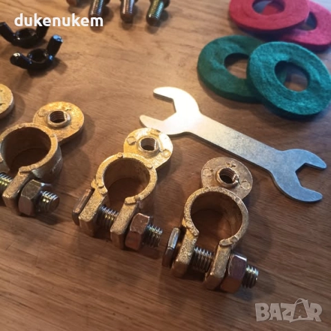 Комплект от 2 броя Бързоосвобождаващи клеми за акумулатор 12V – M8, месинг, антикорозионни подложки, снимка 8 - Аксесоари и консумативи - 52488923