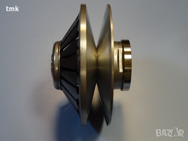 Вариаторна шайба Lenze 11-213.25-920 variable speed pulley 38H7 Ф250/Ф38, снимка 3 - Резервни части за машини - 42364822