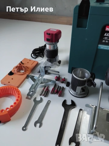 Акумулаторна оберфреза Makita DRT50 , ел. фреза райдер и зарядни BOSCH, снимка 4 - Куфари с инструменти - 53475503