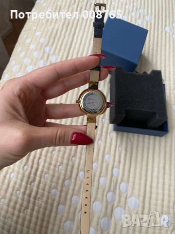 Продавам 3 оригинални часовника, снимка 9 - Дамски - 53618020