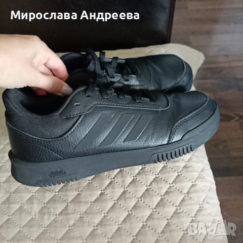 Кожени кецове Adidas , снимка 4 - Детски маратонки - 51543693