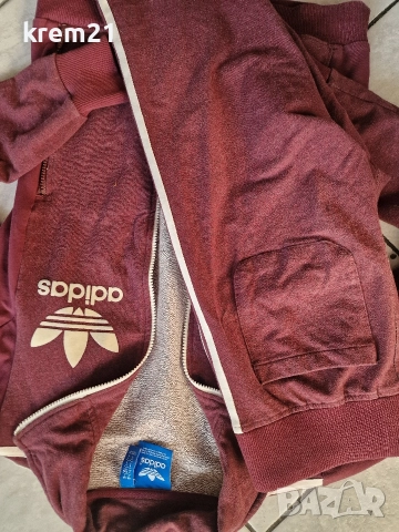 Adidas дамски екип номер S, снимка 4 - Спортни екипи - 52732439