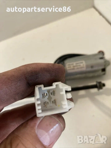 Мотор за колона на волана за Mercedes ML W164 420 CDI V8 (2007) 24047860, снимка 2 - Части - 53859724