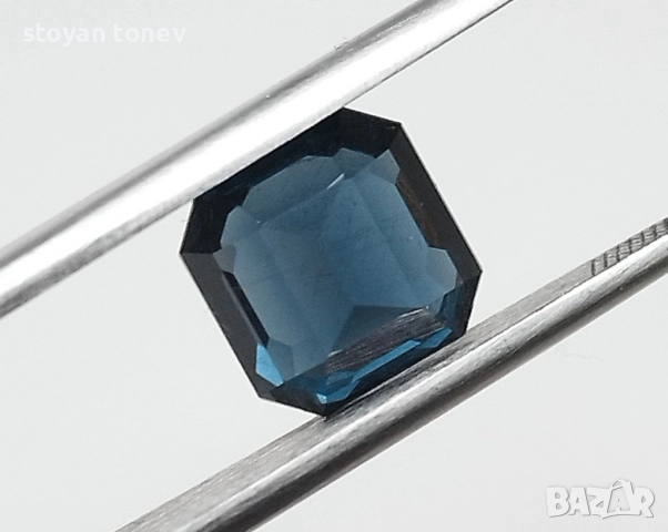 Магнетичен шпинел с наситен цвят 3.72кт.! Сертифициран! Нов!, снимка 8 - Други - 52338974