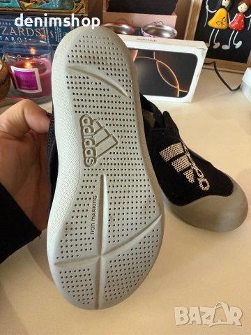 Детски спортни обувки Adidas номер 30, снимка 5 - Детски маратонки - 53810441