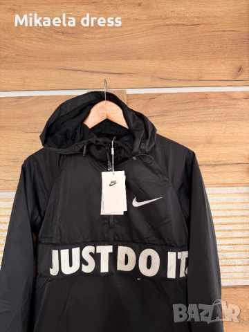 Ново черно яке Nike отлично за всекидневието. С М Л, снимка 3 - Якета - 53613953