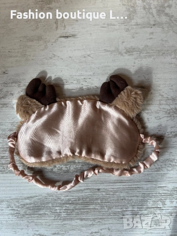 Маска за очи за сън еленче в кафяв цвят мека и пухкавал с ушички и очички и сатенена ластична лента , снимка 2 - Други - 52401355